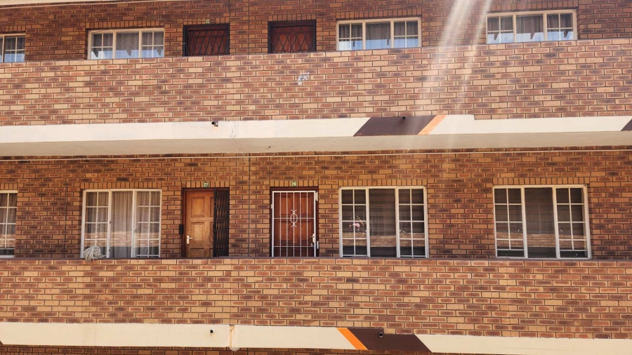1 Bedroom Property for Sale in Rustenburg North West